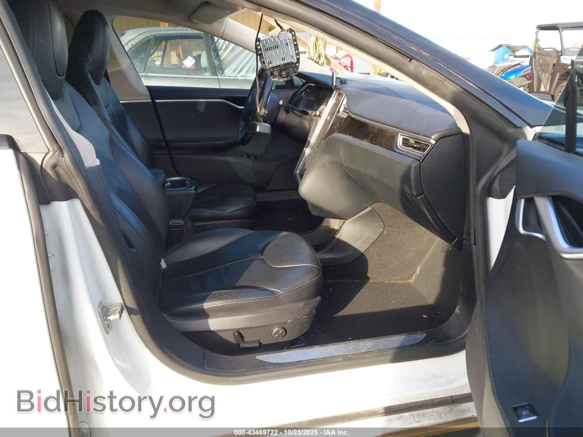 2015 TESLA MODEL S - VIN: 5YJSA1S14FF099532 - Фото 5