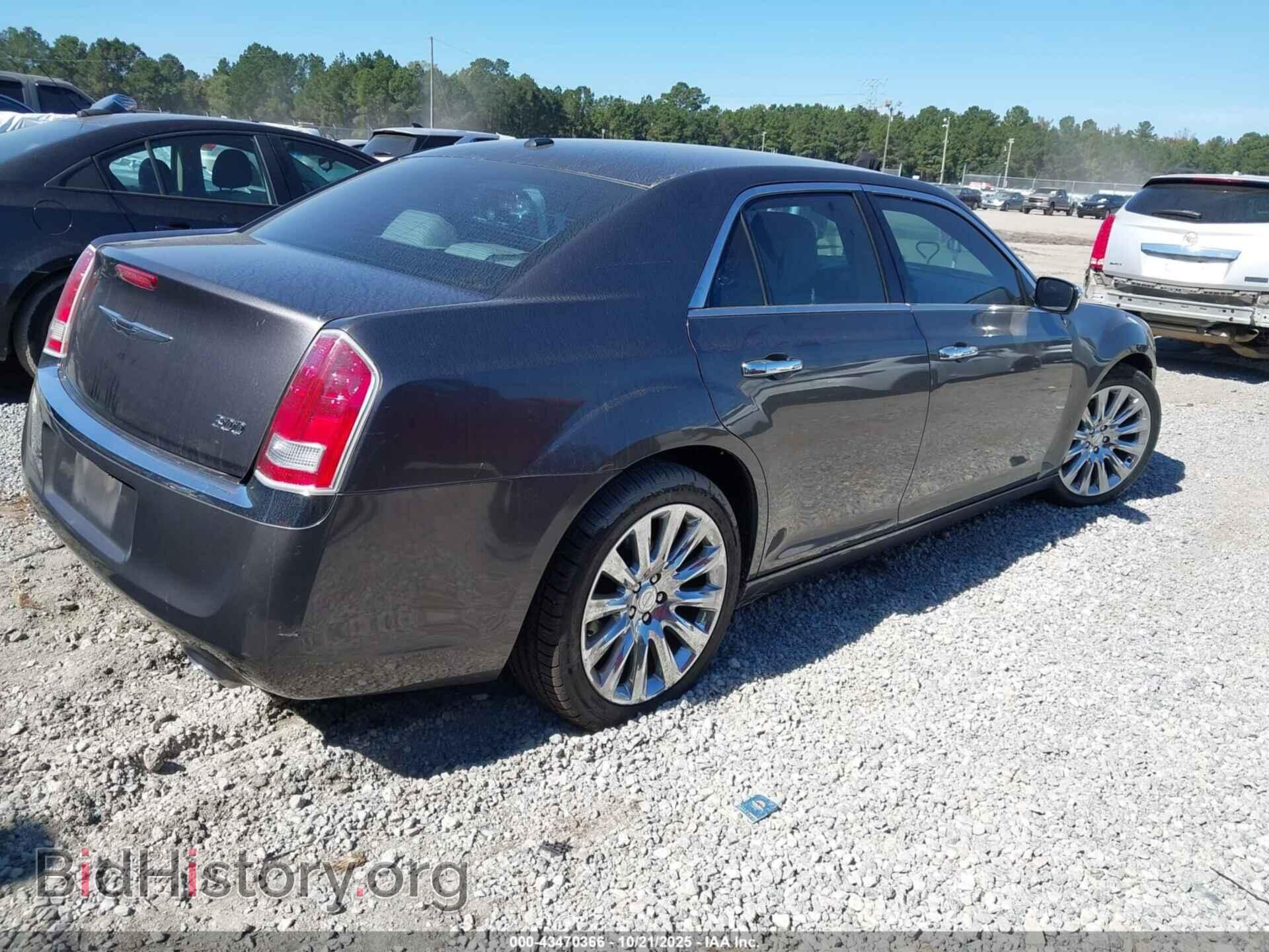2014 CHRYSLER 300 - VIN: 2C3CCAAGXEH336834 - Фото 4