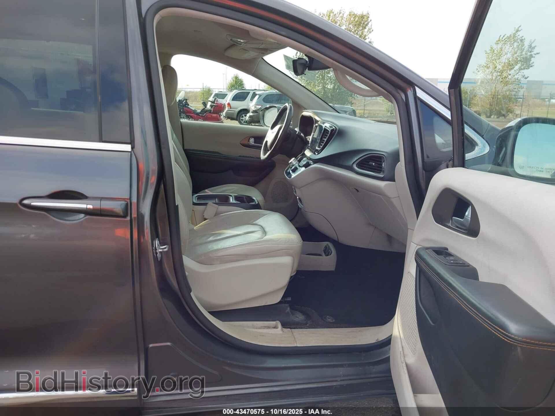 2017 CHRYSLER PACIFICA - VIN: 2C4RC1BG3HR501318 - Фото 5