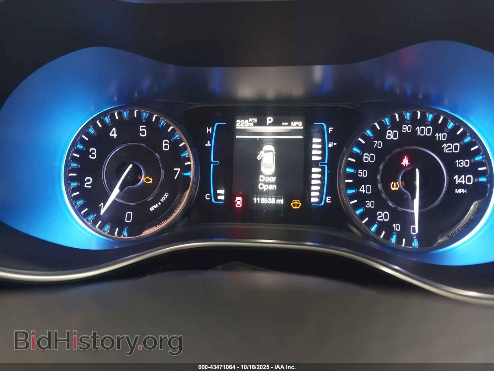 2015 CHRYSLER 200 - VIN: 1C3CCCFBXFN723224 - Фото 7