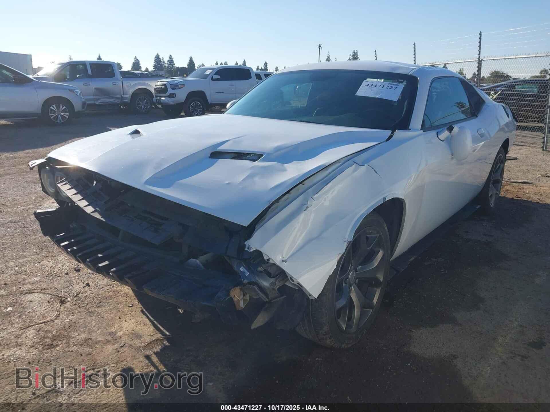 2018 DODGE CHALLENGER - VIN: 2C3CDZAG0JH325332 - Фото 2
