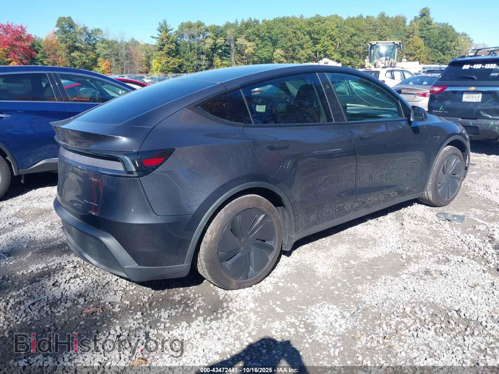 2026 TESLA MODEL Y - VIN: 7SAYGDEE2TF364133 - Фото 4
