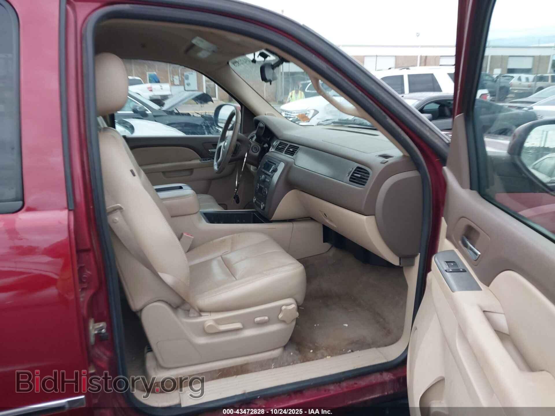 2011 CHEVROLET TAHOE - VIN: 1GNSCBE07BR143473 - Фото 5