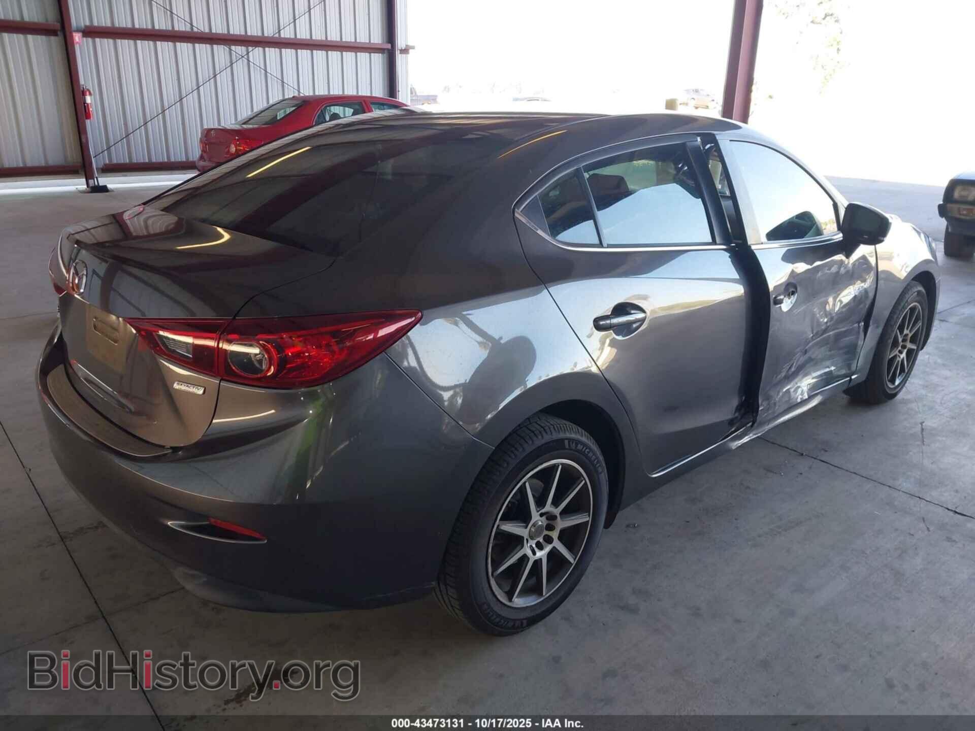 2017 MAZDA MAZDA3 - VIN: 3MZBN1U77HM103736 - Фото 4