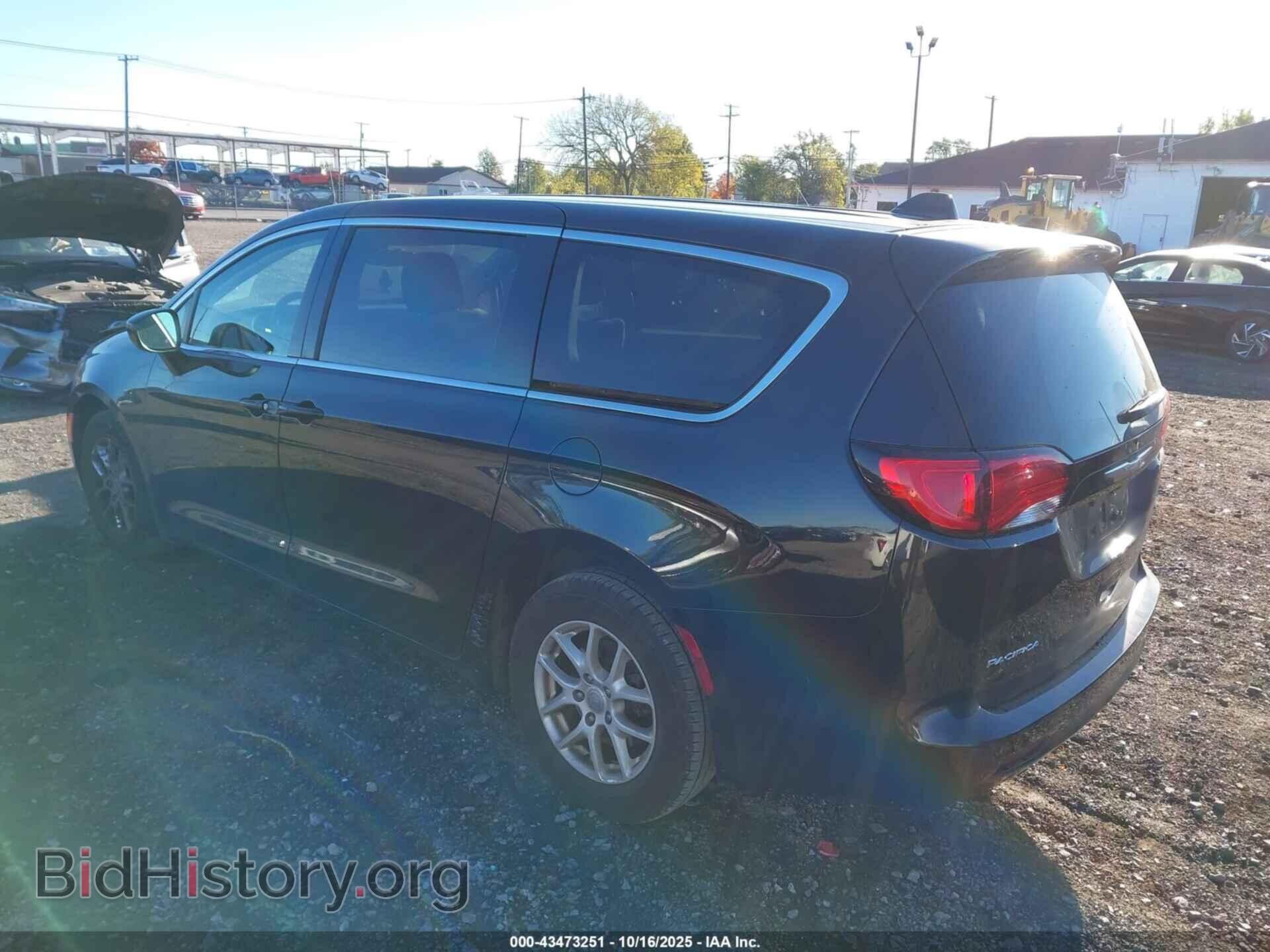 2017 CHRYSLER PACIFICA - VIN: 2C4RC1DG3HR552458 - Фото 3