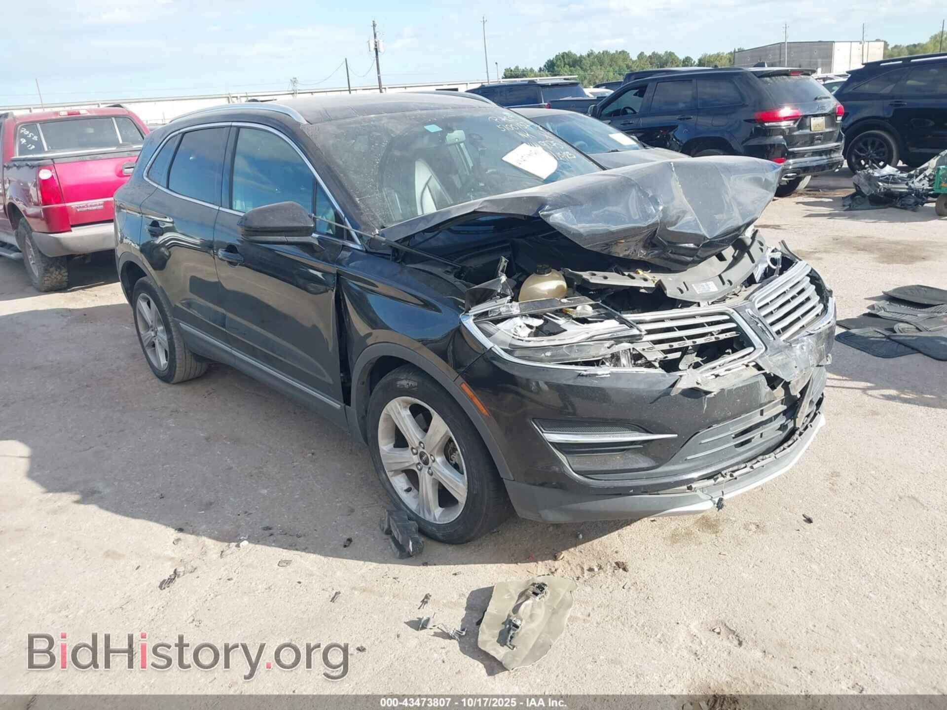 Фотография 5LMCJ1C98HUL09075 - LINCOLN MKC 2017