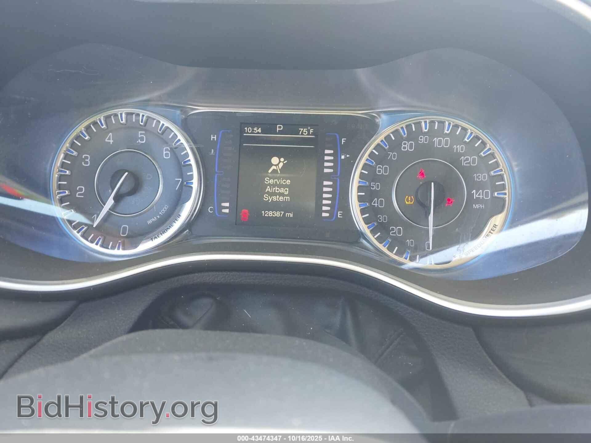 2016 CHRYSLER 200 - VIN: 1C3CCCAB4GN161460 - Фото 7