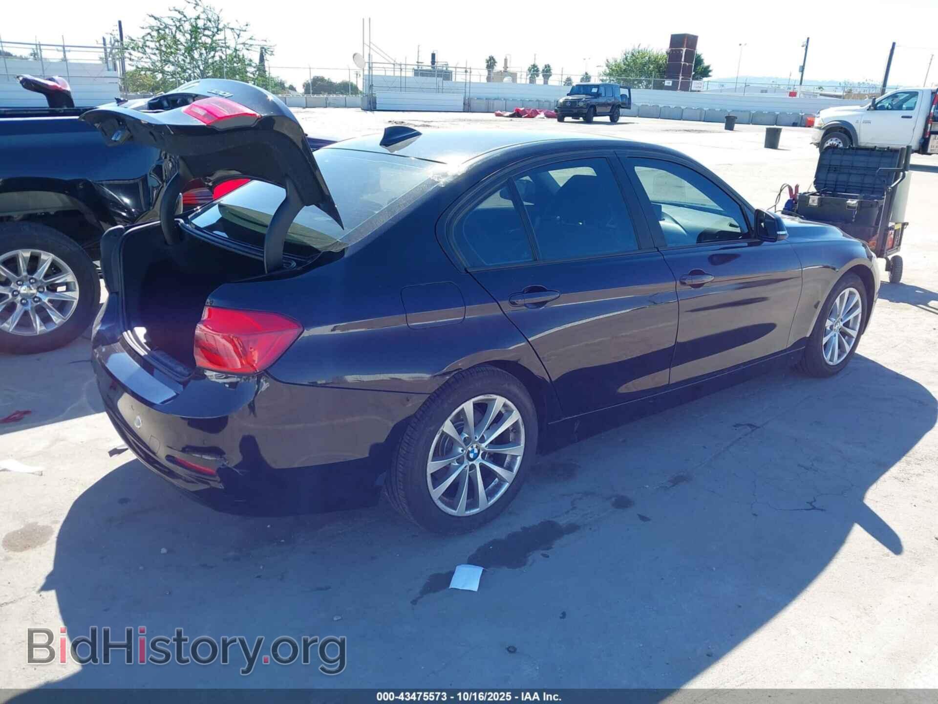 2016 BMW 320I - VIN: WBA8E1G55GNU11318 - Фото 4