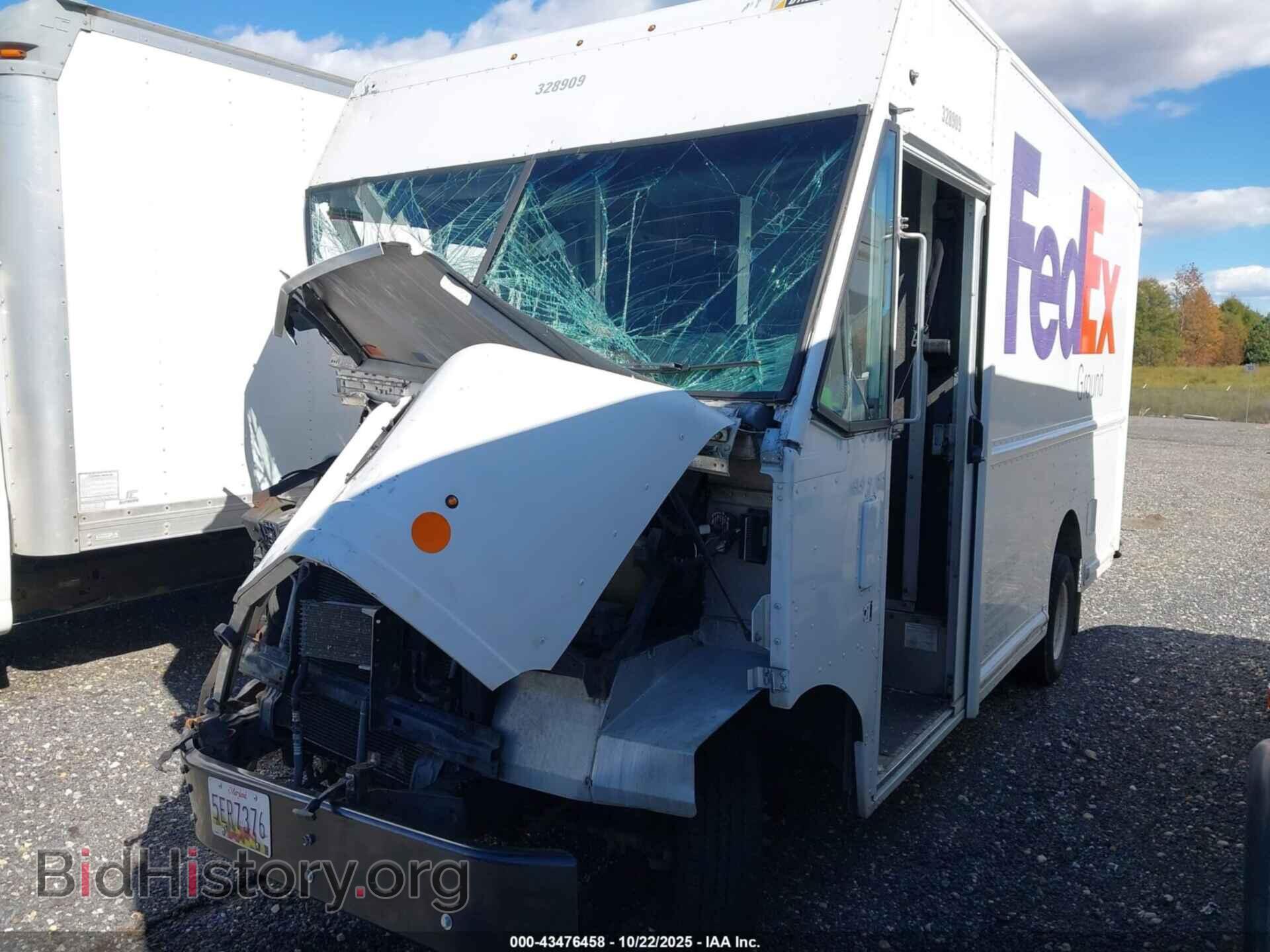 2016 FORD E-350 STRIPPED - VIN: 1FC3E3KL3GDC27404 - Photo 2