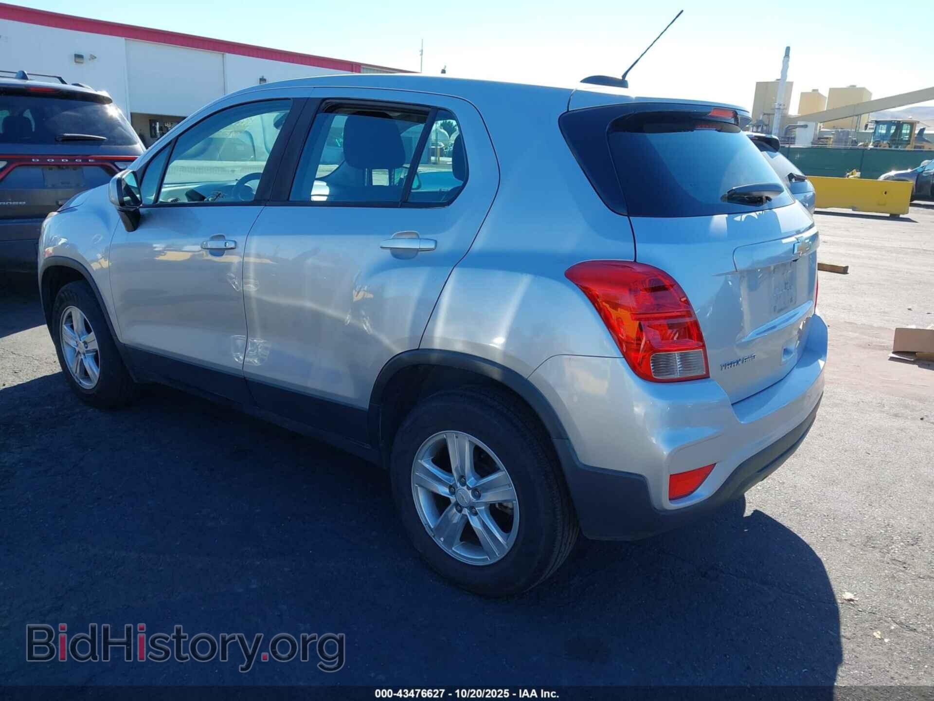 2018 CHEVROLET TRAX - VIN: KL7CJNSB3JB596147 - Фото 3