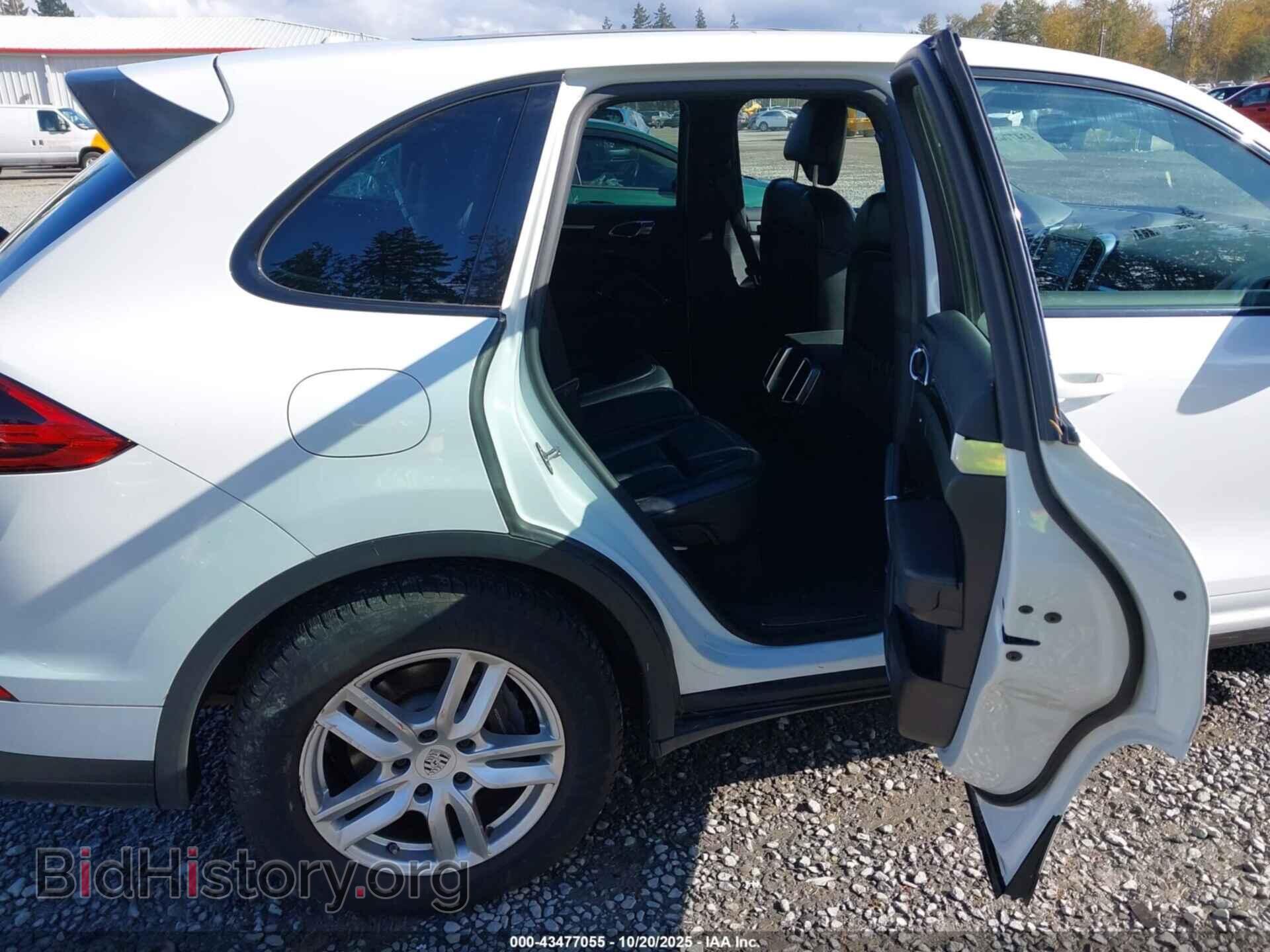 2016 PORSCHE CAYENNE - VIN: WP1AA2A29GLA01362 - Фото 8