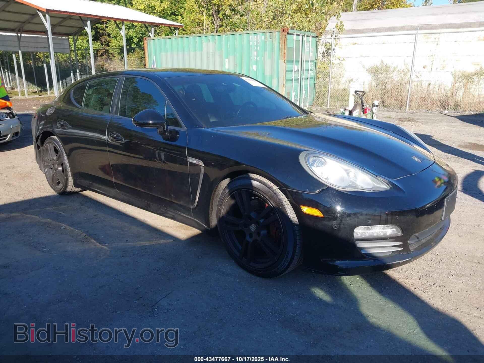 Photo WP0AA2A75CL015640 - PORSCHE PANAMERA 2012