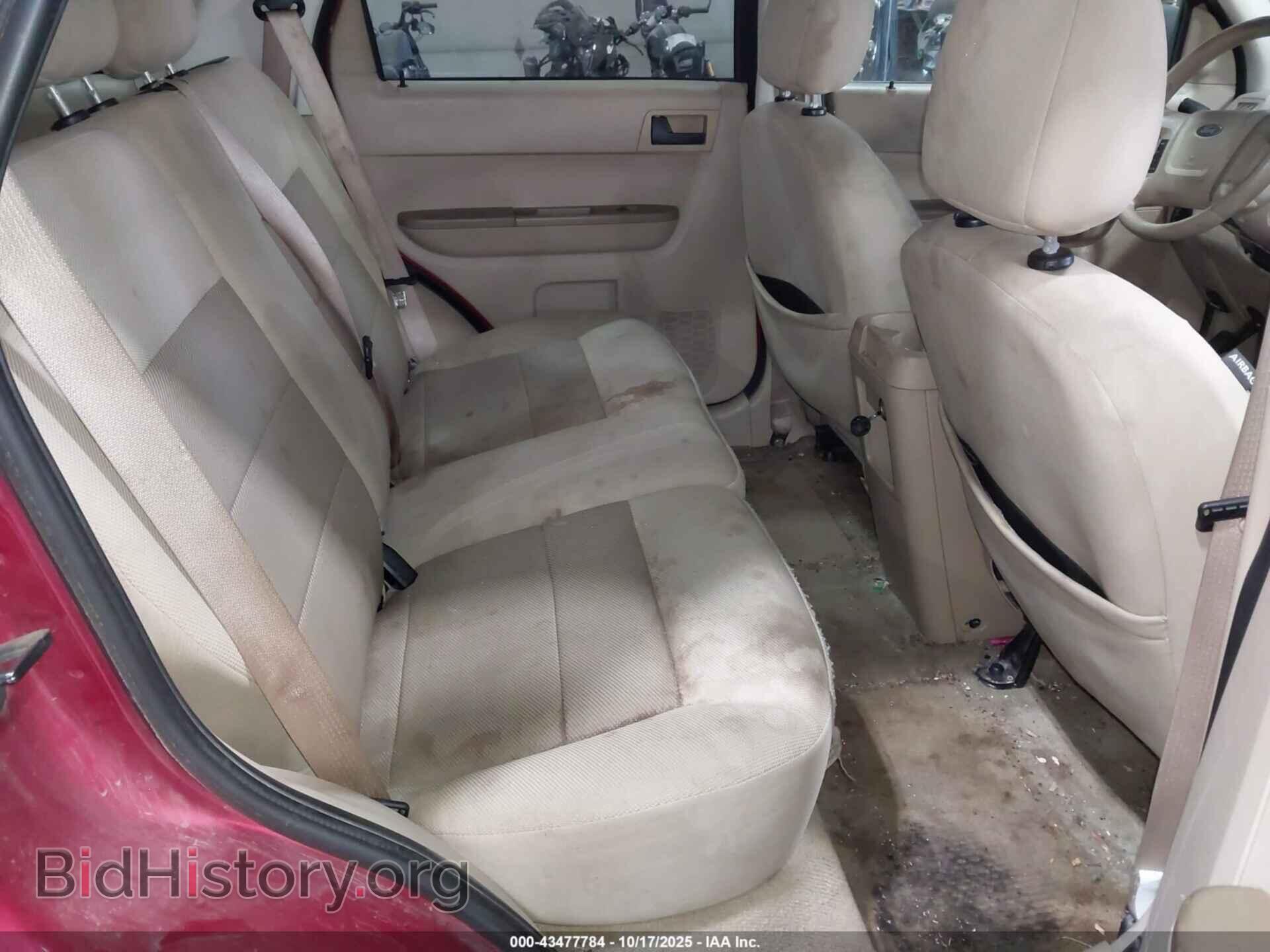 2008 FORD ESCAPE - VIN: 1FMCU93128KA92721 - Фото 8