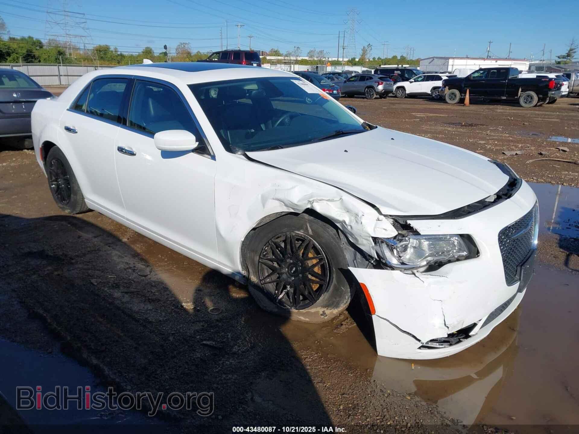 Фотография 2C3CCAAG0FH828726 - CHRYSLER 300 2015