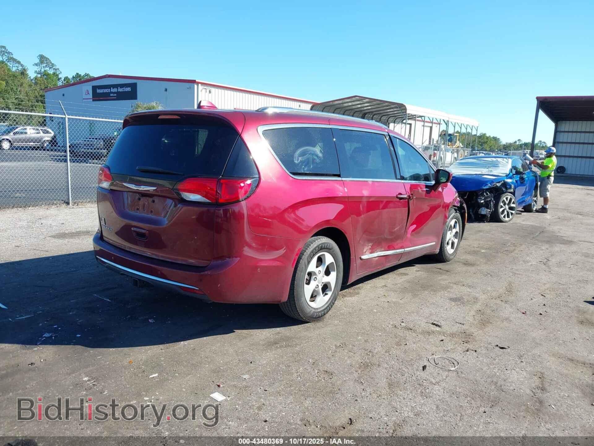 2017 CHRYSLER PACIFICA - VIN: 2C4RC1EG8HR850650 - Фото 4