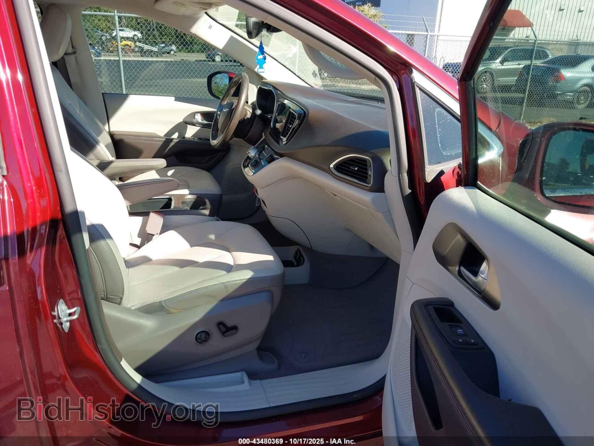 2017 CHRYSLER PACIFICA - VIN: 2C4RC1EG8HR850650 - Фото 5