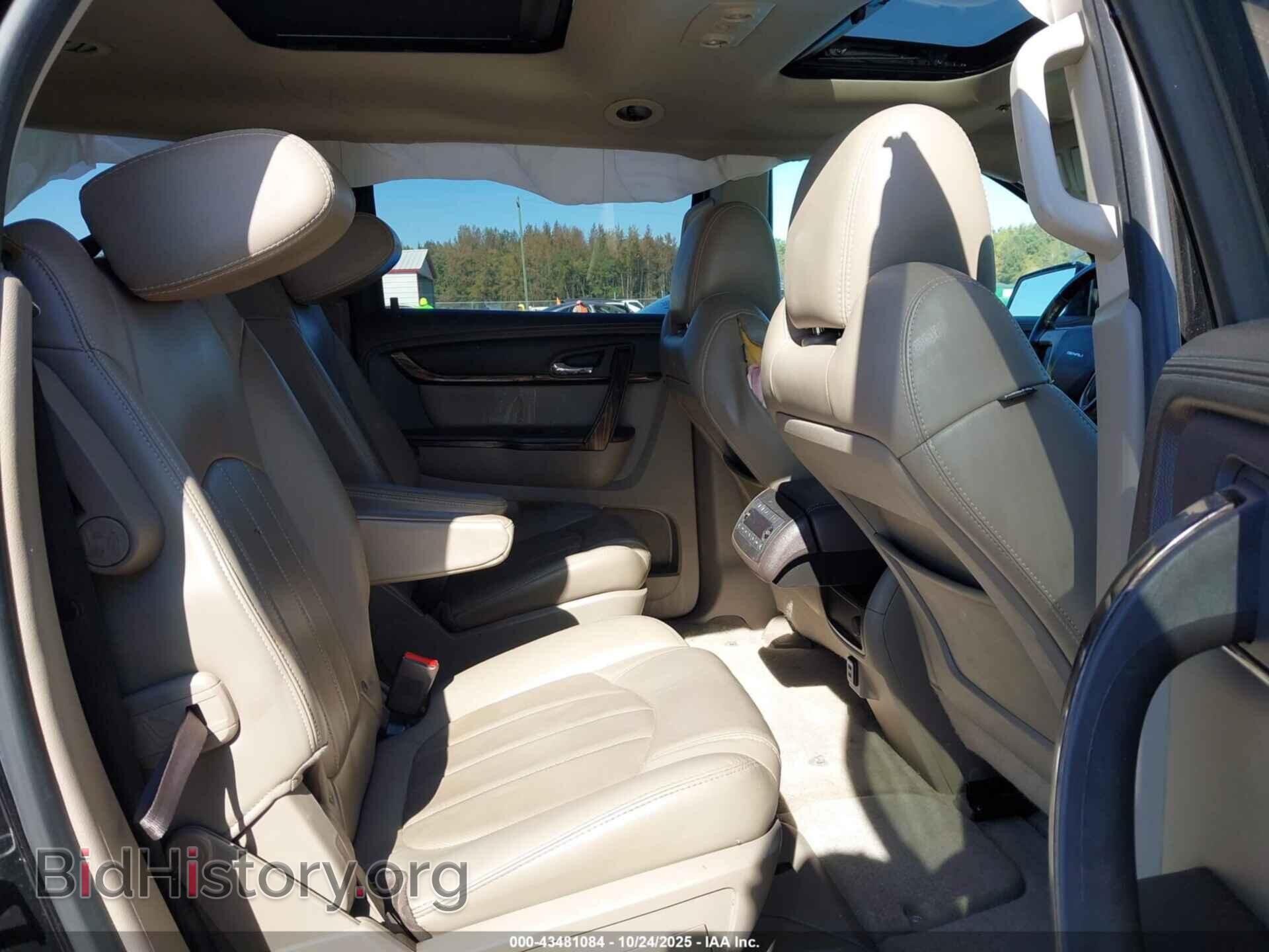 2016 GMC ACADIA - VIN: 1GKKRTKD4GJ200078 - Photo 8
