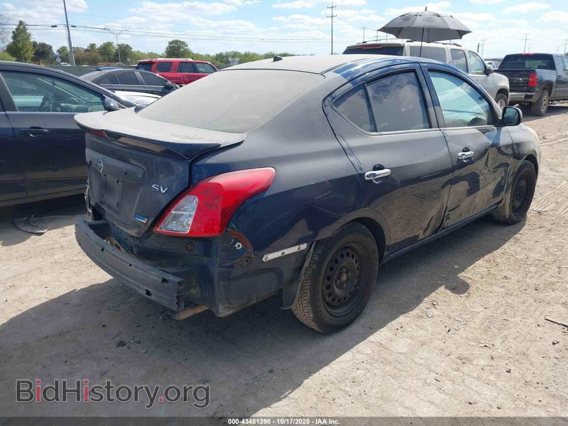 2013 NISSAN VERSA - VIN: 3N1CN7AP1DL854915 - Фото 4