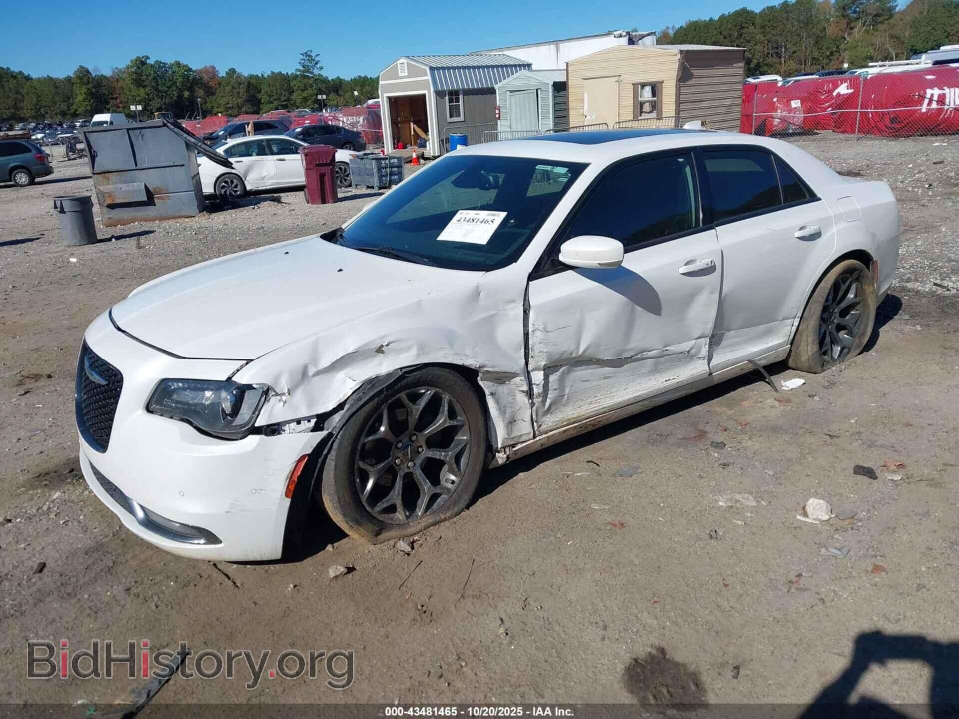 2015 CHRYSLER 300 - VIN: 2C3CCABG1FH894099 - Фото 2