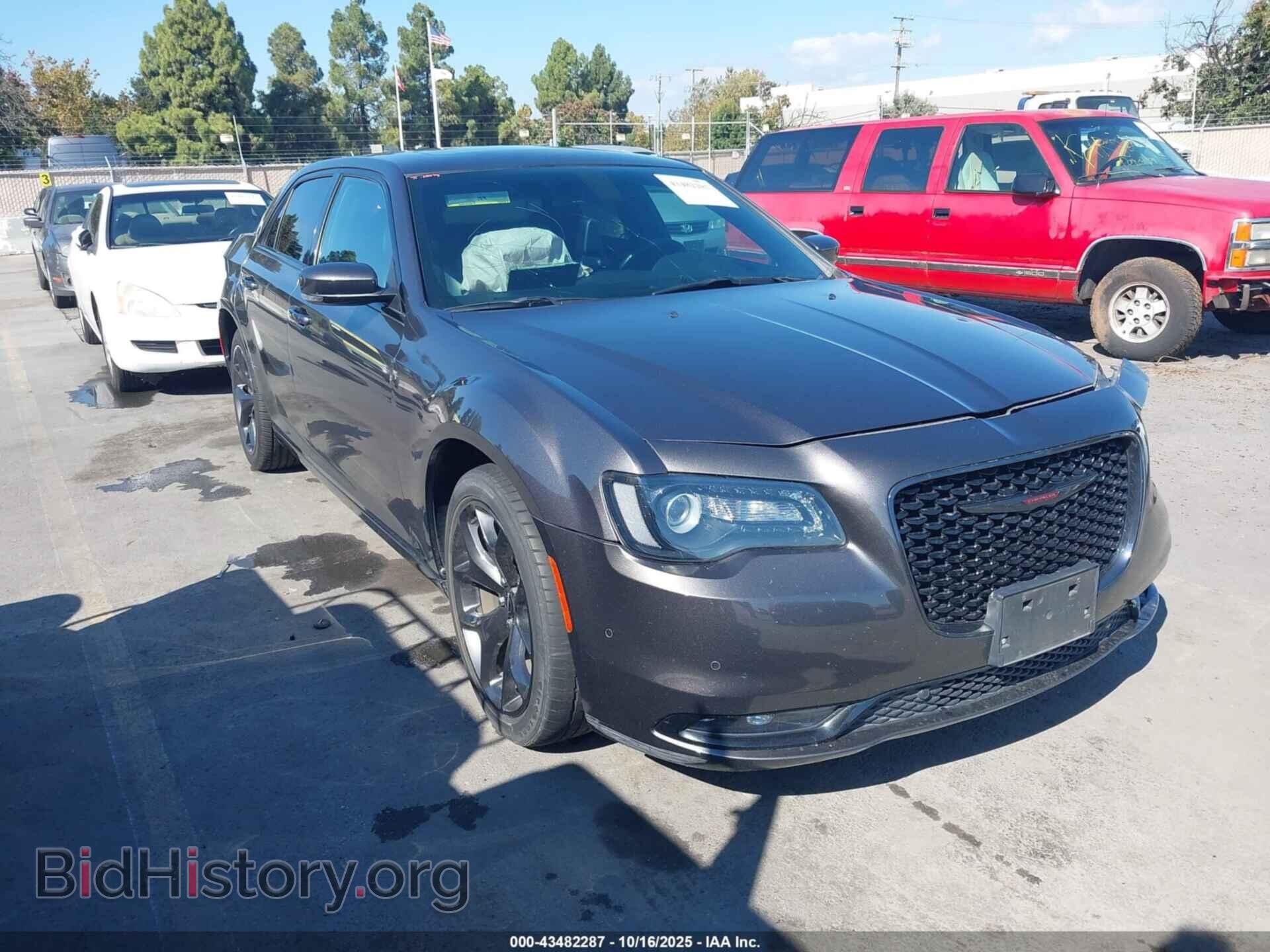 Photo 2C3CCABG8MH541355 - CHRYSLER 300 2021