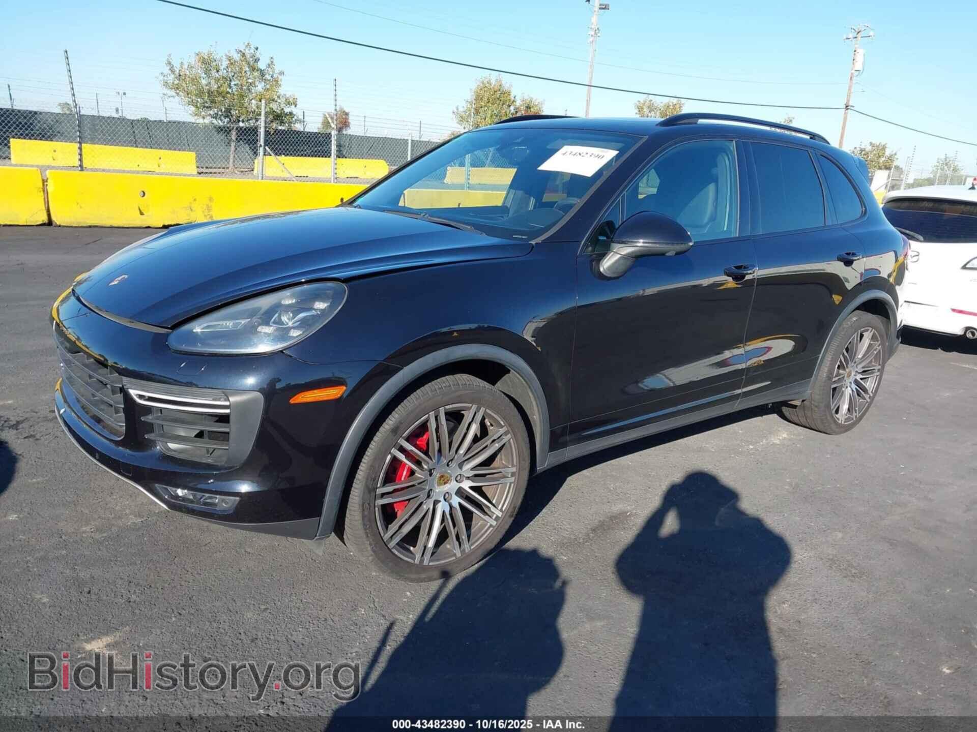 2016 PORSCHE CAYENNE - VIN: WP1AC2A29GLA89324 - Фото 2