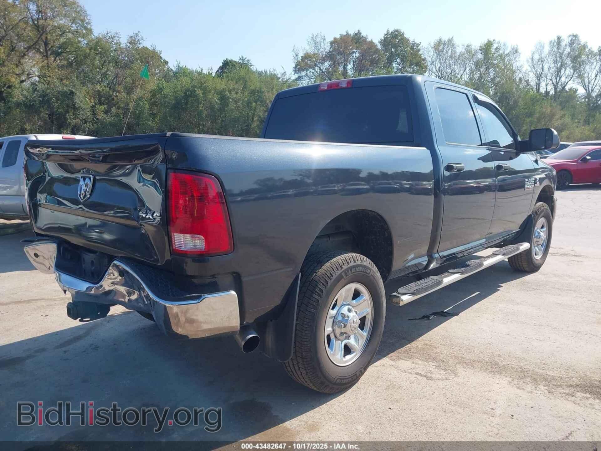 2015 RAM 2500 - VIN: 3C6UR5CL8FG658431 - Фото 4