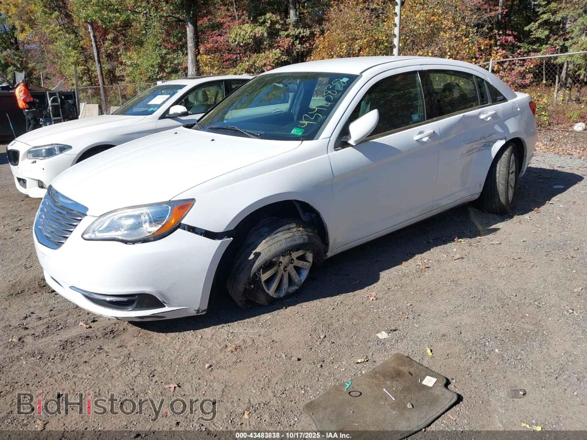 2013 CHRYSLER 200 - VIN: 1C3CCBBB4DN764722 - Photo 2
