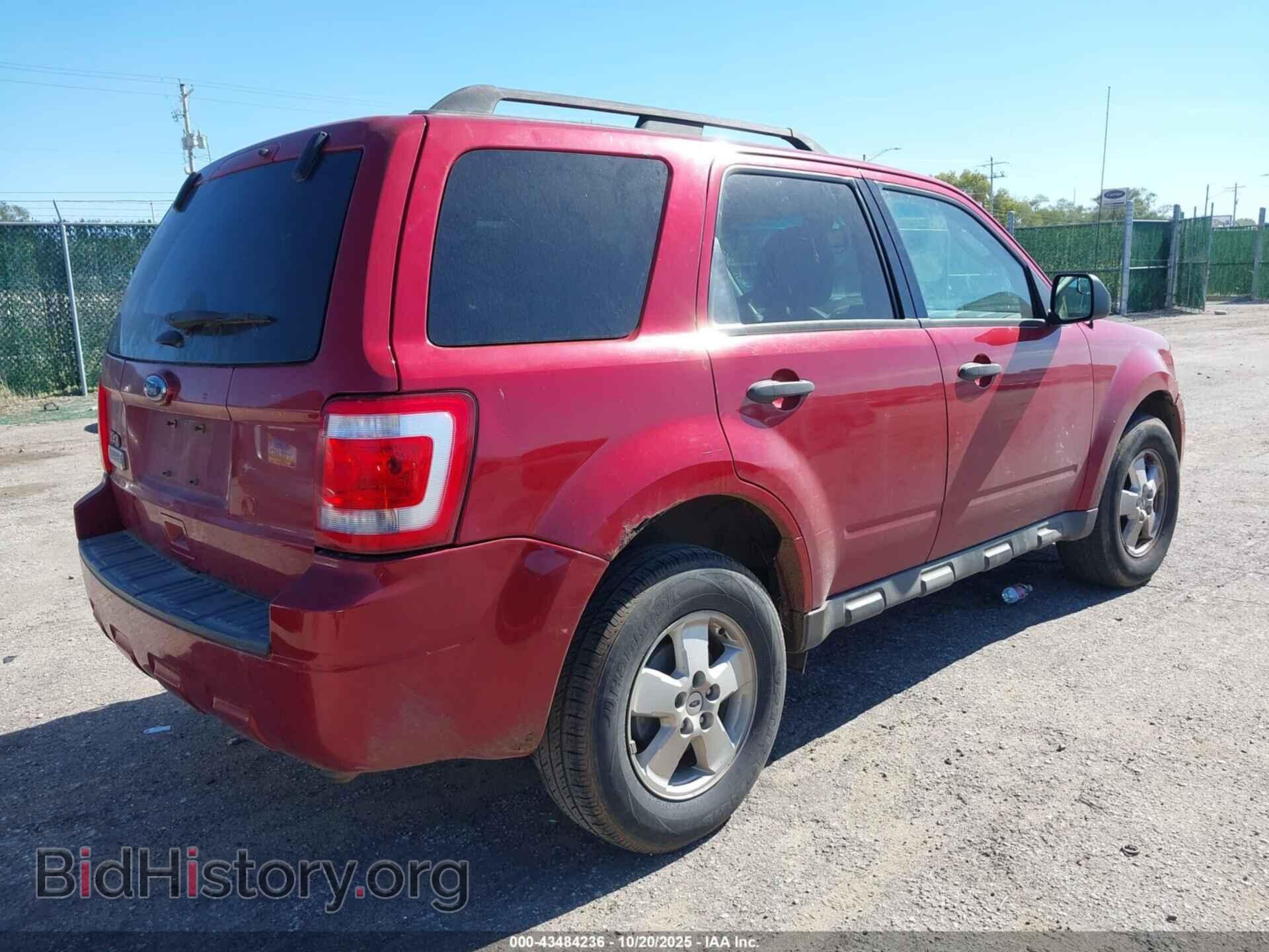 2011 FORD ESCAPE - VIN: 1FMCU0D79BKB24408 - Фото 4