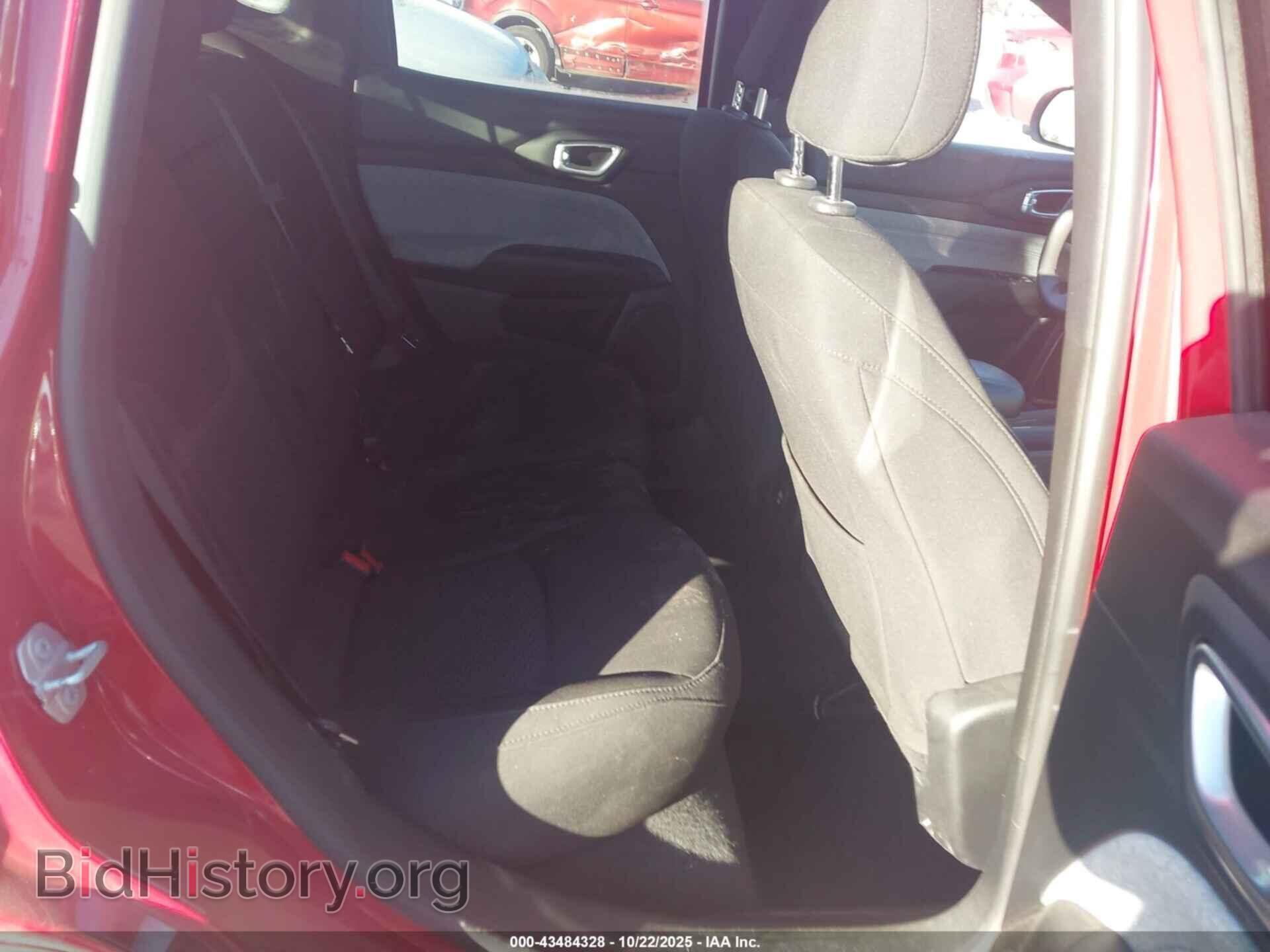 2023 JEEP COMPASS - VIN: 3C4NJDAN0PT515968 - Фото 8