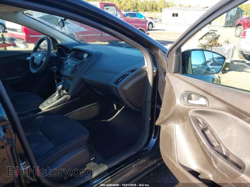 2016 Ford FOCUS (VIN 1FADP3F28GL367346) — фото 5 из 16
