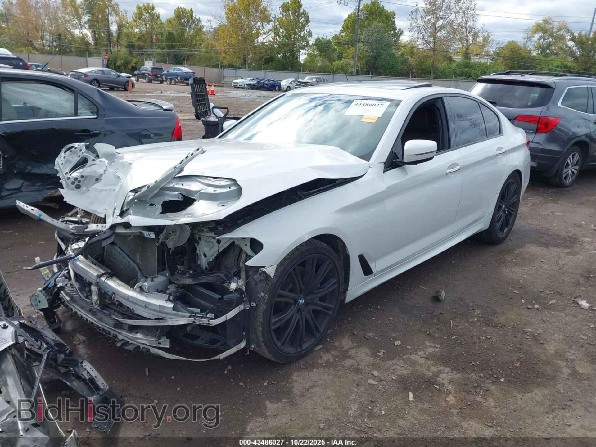 2017 BMW 540I - VIN: WBAJE5C37HG913864 - Фото 2