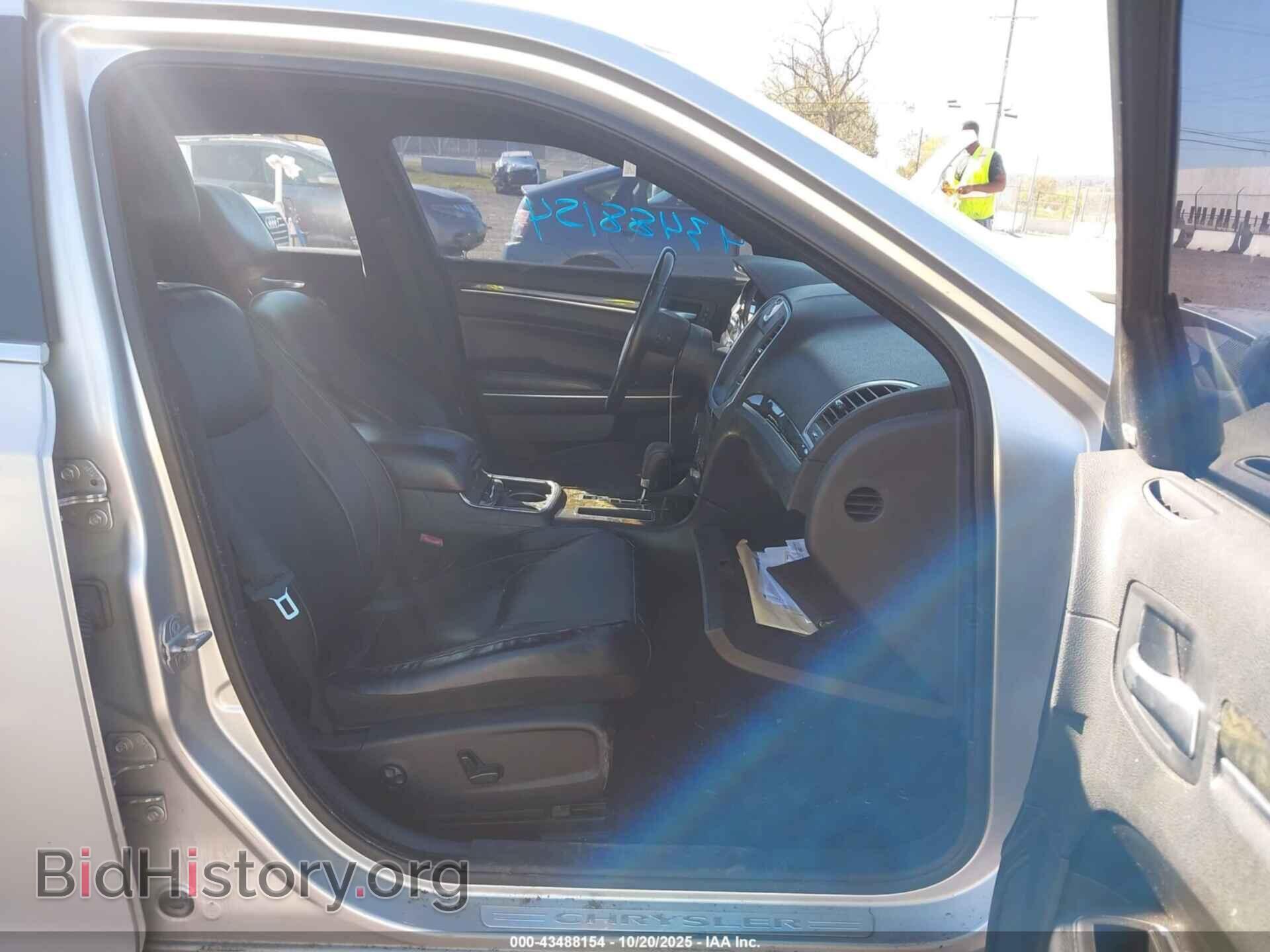 2012 CHRYSLER 300C - VIN: 2C3CCAET7CH103188 - Photo 5