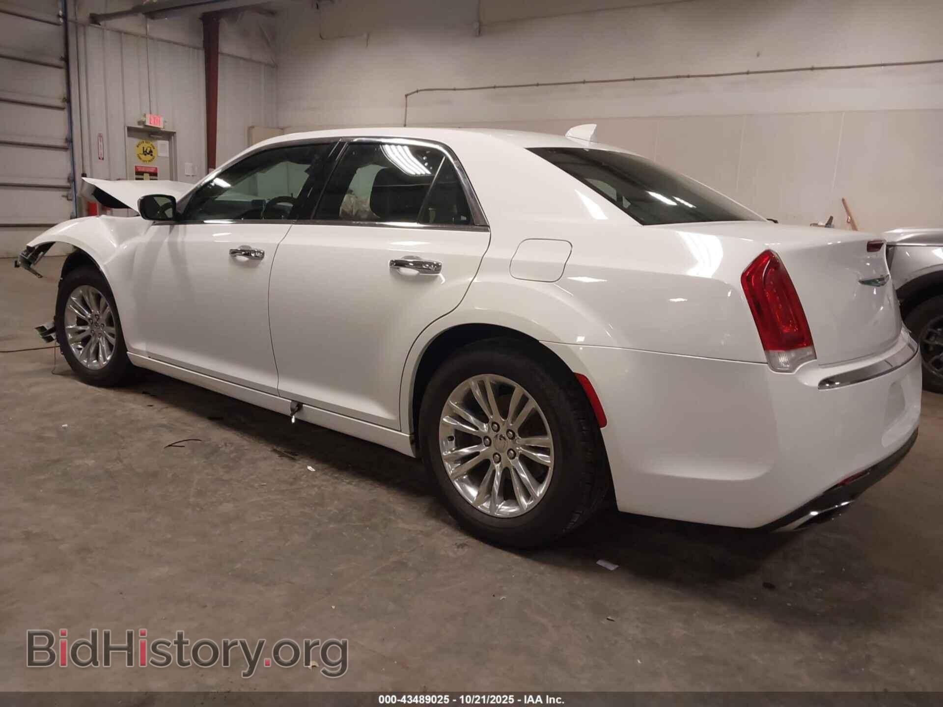 2017 CHRYSLER 300C - VIN: 2C3CCAEG4HH596564 - Фото 3