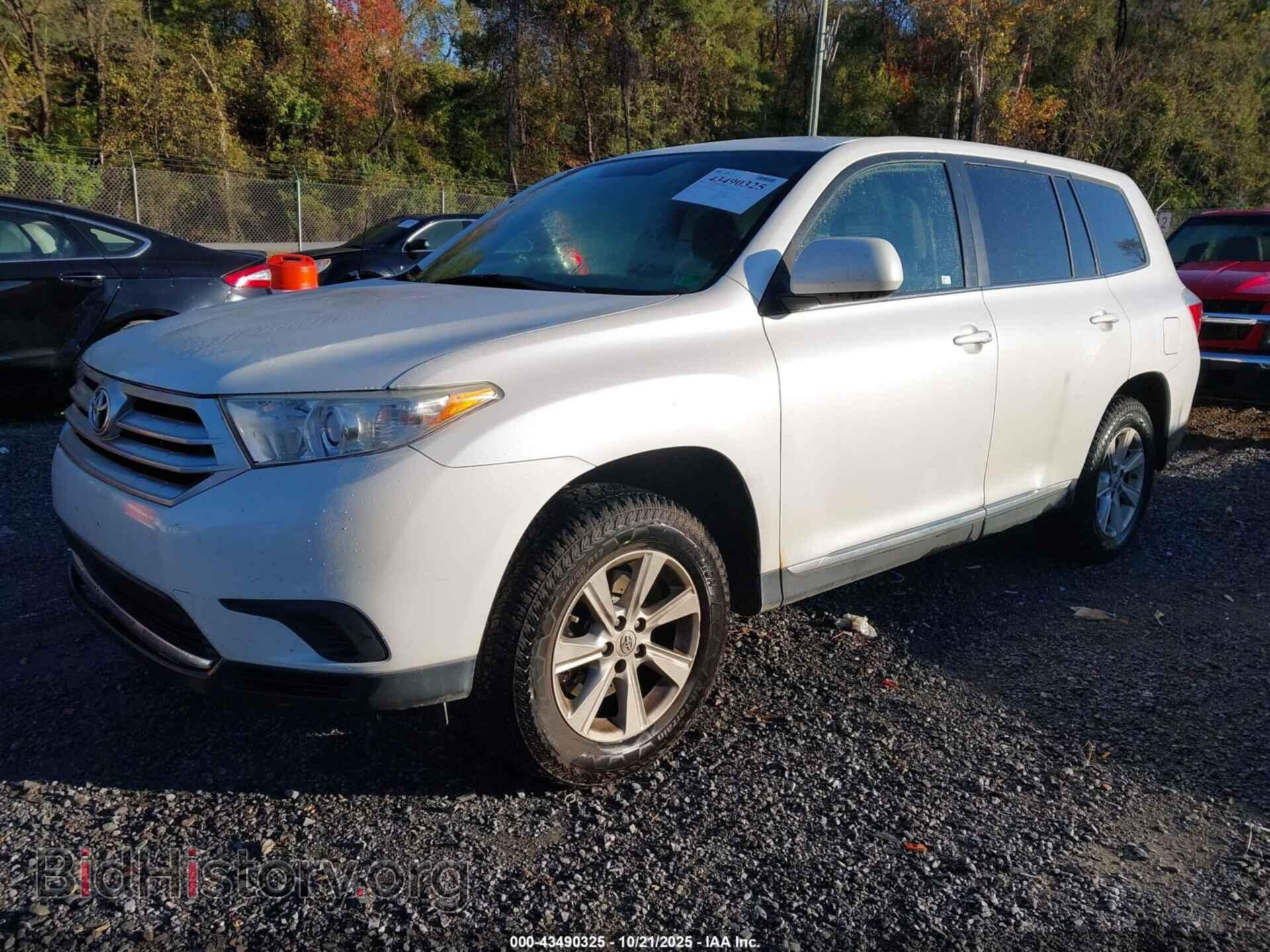 2011 TOYOTA HIGHLANDER - VIN: 5TDBK3EHXBS068910 - Photo 2