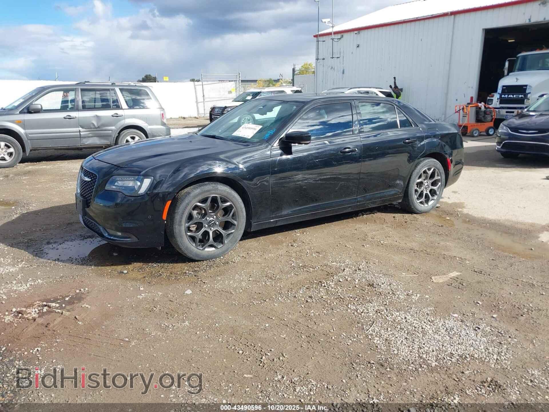2017 CHRYSLER 300 - VIN: 2C3CCAGG5HH522065 - Фото 2