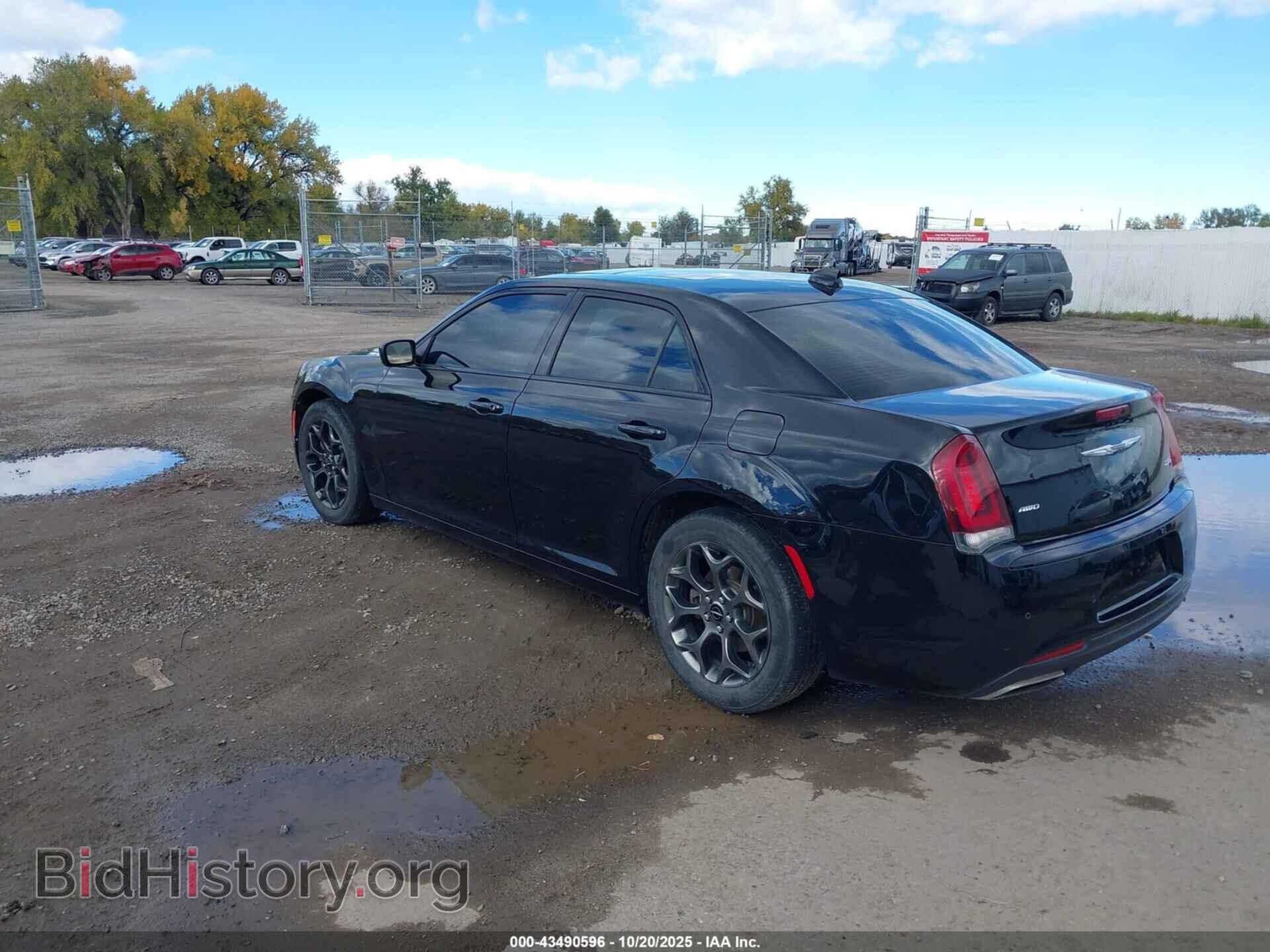 2017 CHRYSLER 300 - VIN: 2C3CCAGG5HH522065 - Фото 3