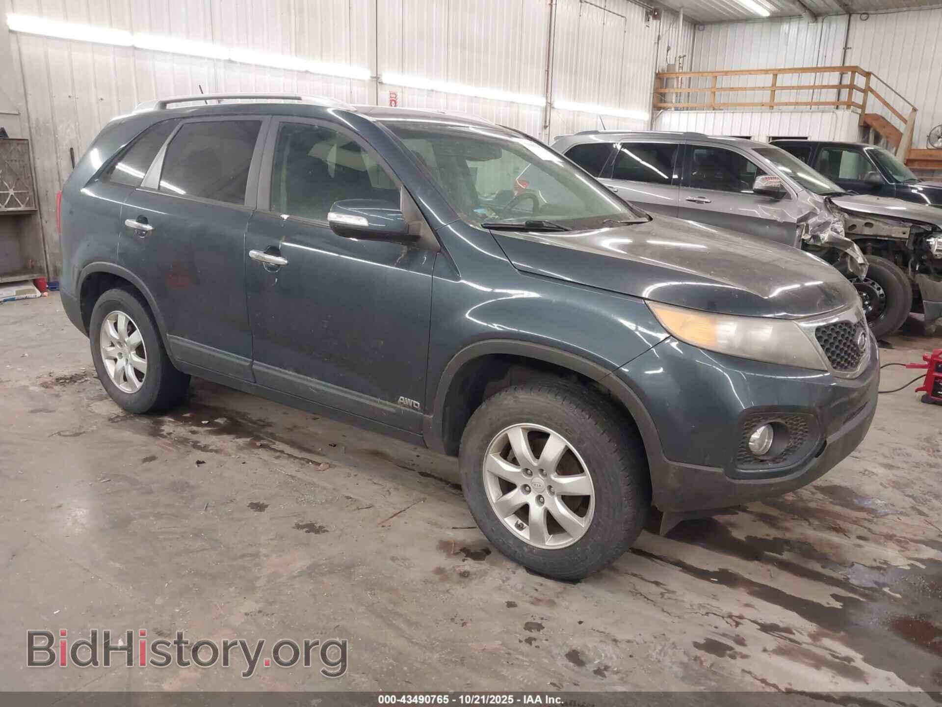 Photo 5XYKTCA15BG121189 - KIA SORENTO 2011