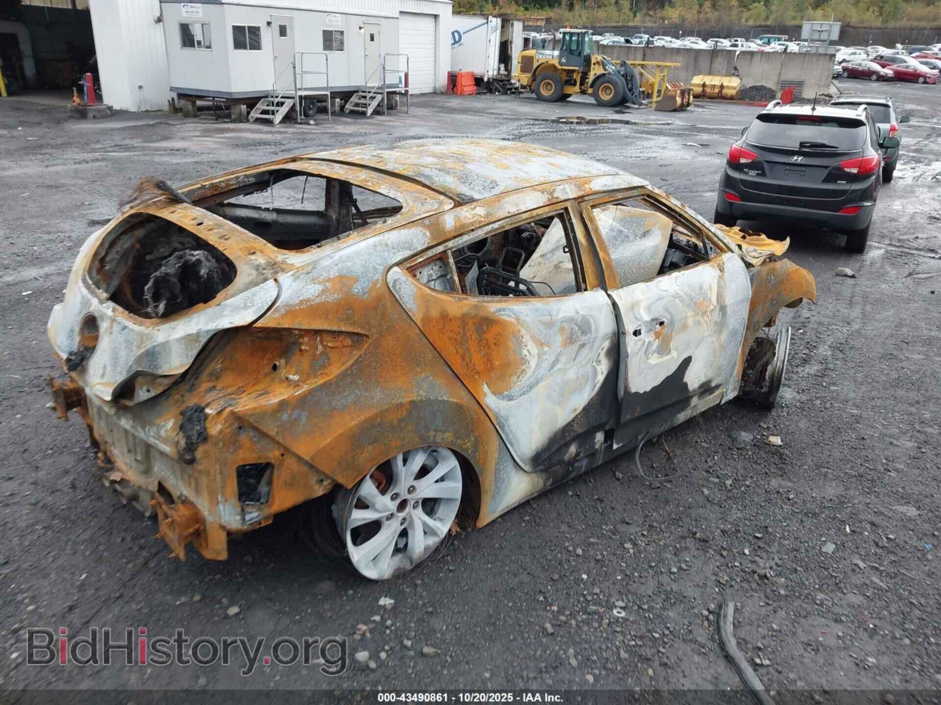 2016 HYUNDAI VELOSTER - VIN: KMHTC6AD8GU266941 - Фото 4