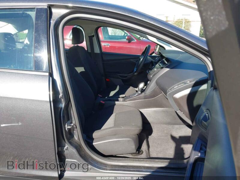2016 Ford FOCUS (VIN 1FADP3E27GL380185) — photo 5 of 20