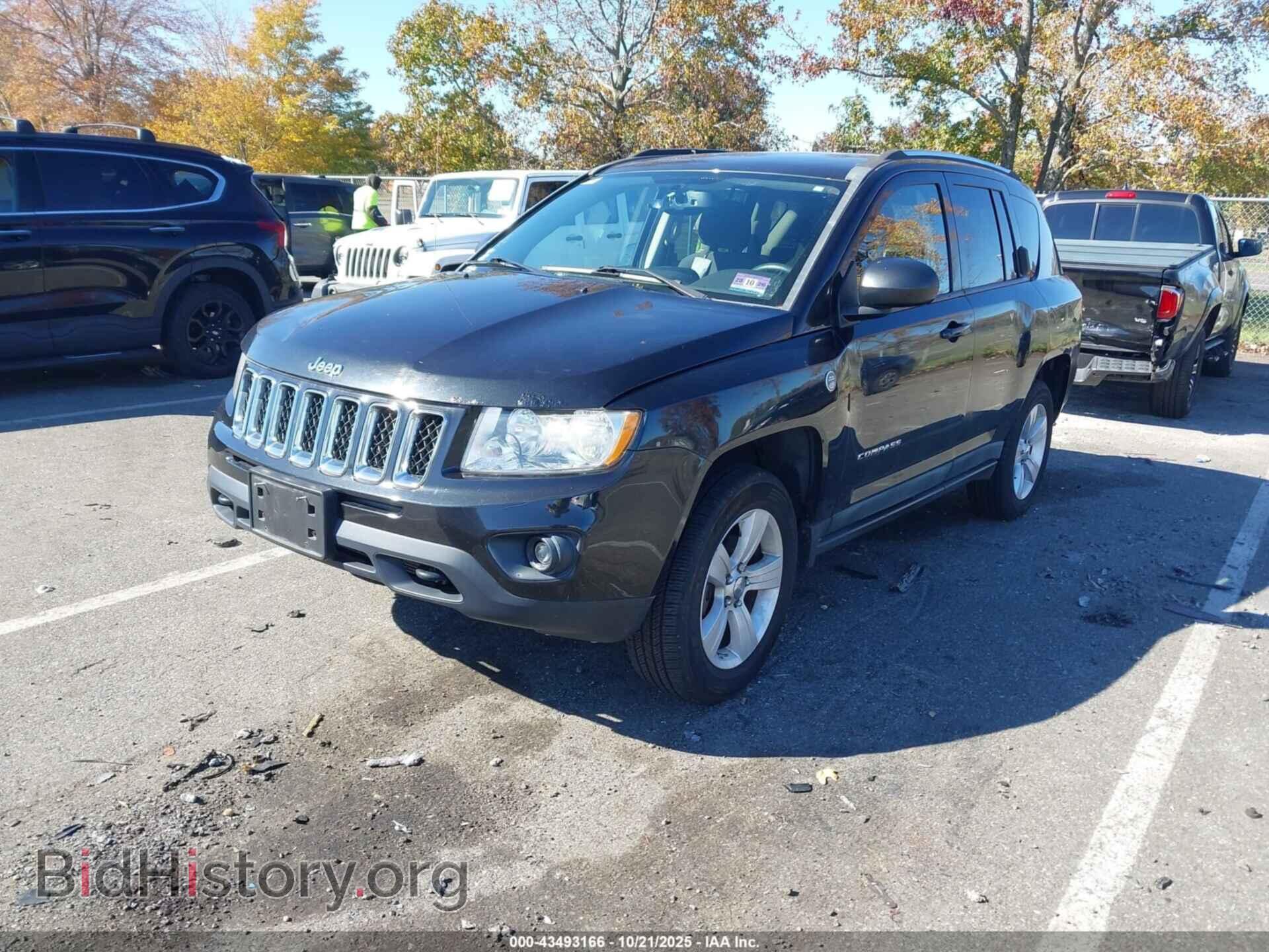 2011 JEEP COMPASS - VIN: 1J4NF1FB4BD202624 - Фото 2