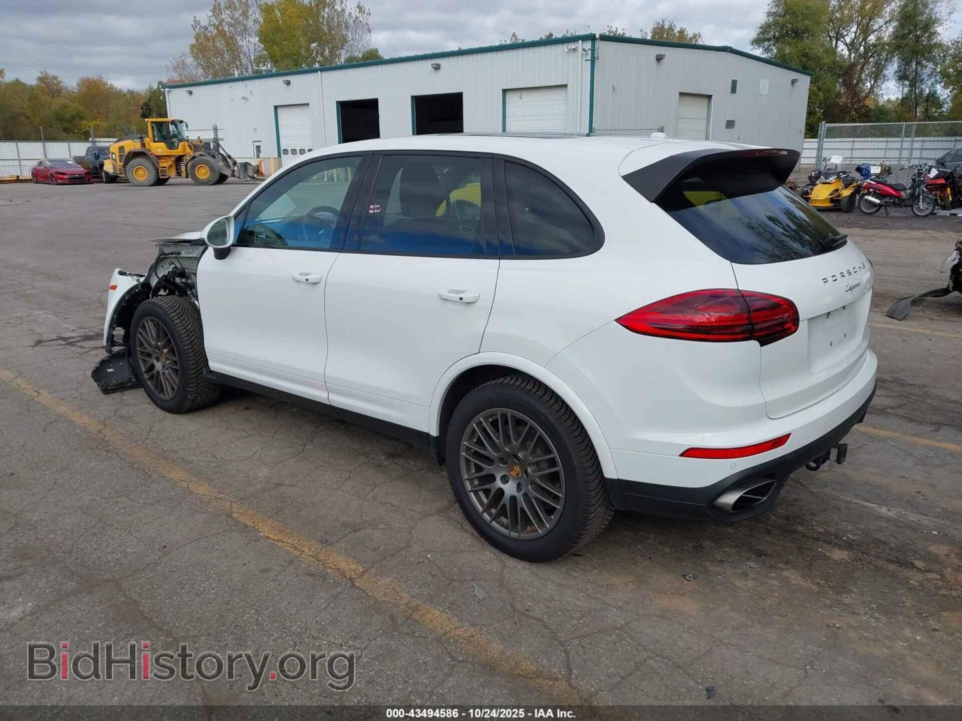 2017 PORSCHE CAYENNE - VIN: WP1AA2A25HKA82870 - Фото 3
