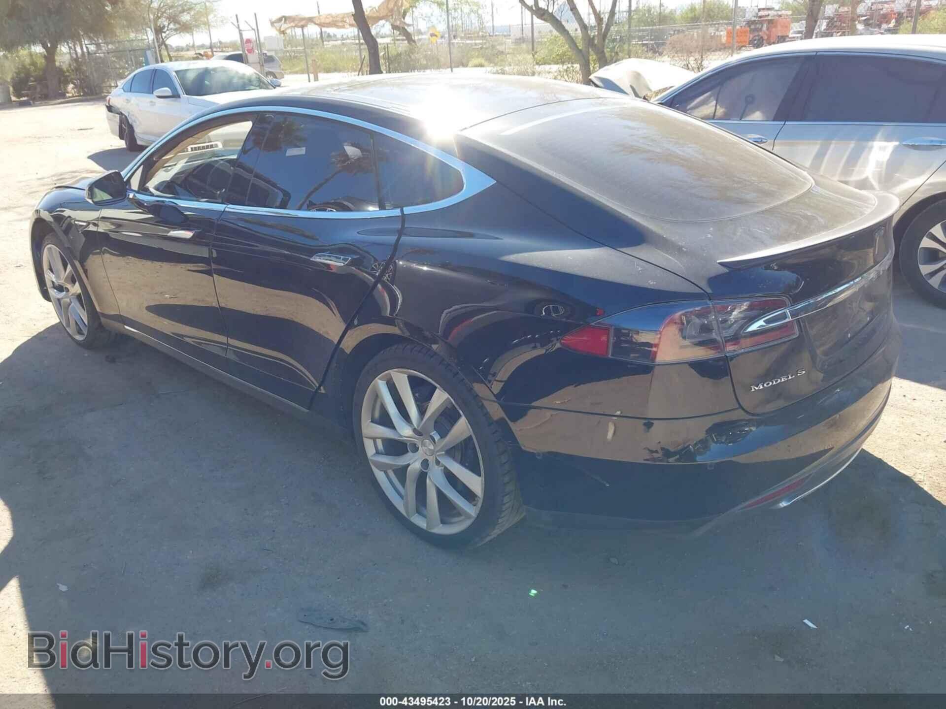 2014 TESLA MODEL S - VIN: 5YJSA1H13EFP53801 - Фото 3