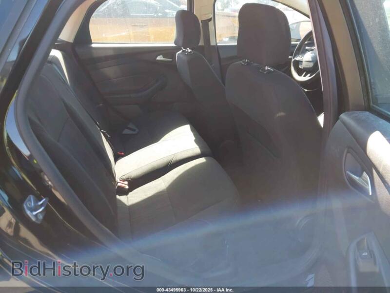2017 Ford FOCUS (VIN 1FADP3K2XHL234563) — photo 8 of 16