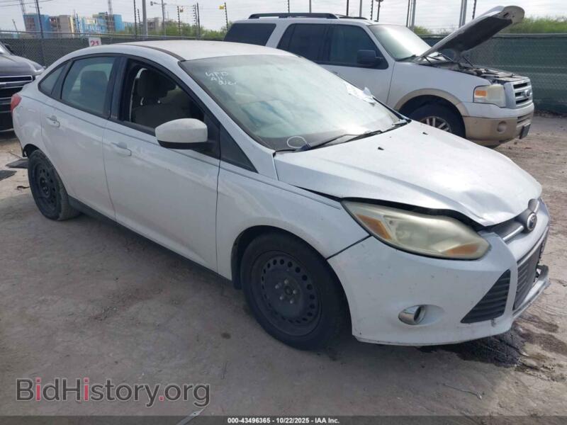 2012 Ford FOCUS SE (VIN 1FAHP3F26CL361878) — photo 1 of 17, IAAI, damage: front & rear