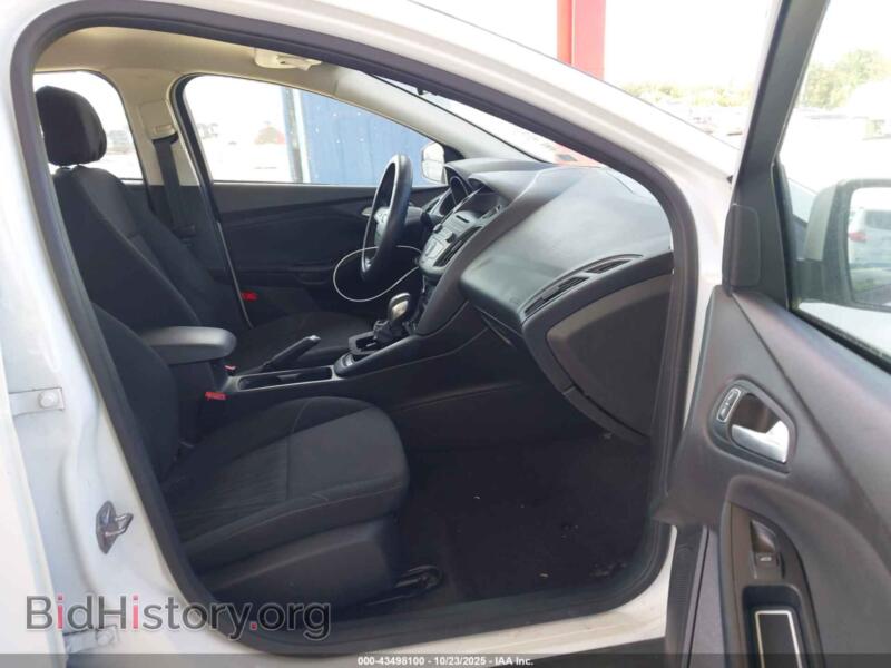 2016 Ford FOCUS (VIN 1FADP3K24GL318313) — фото 5 из 11