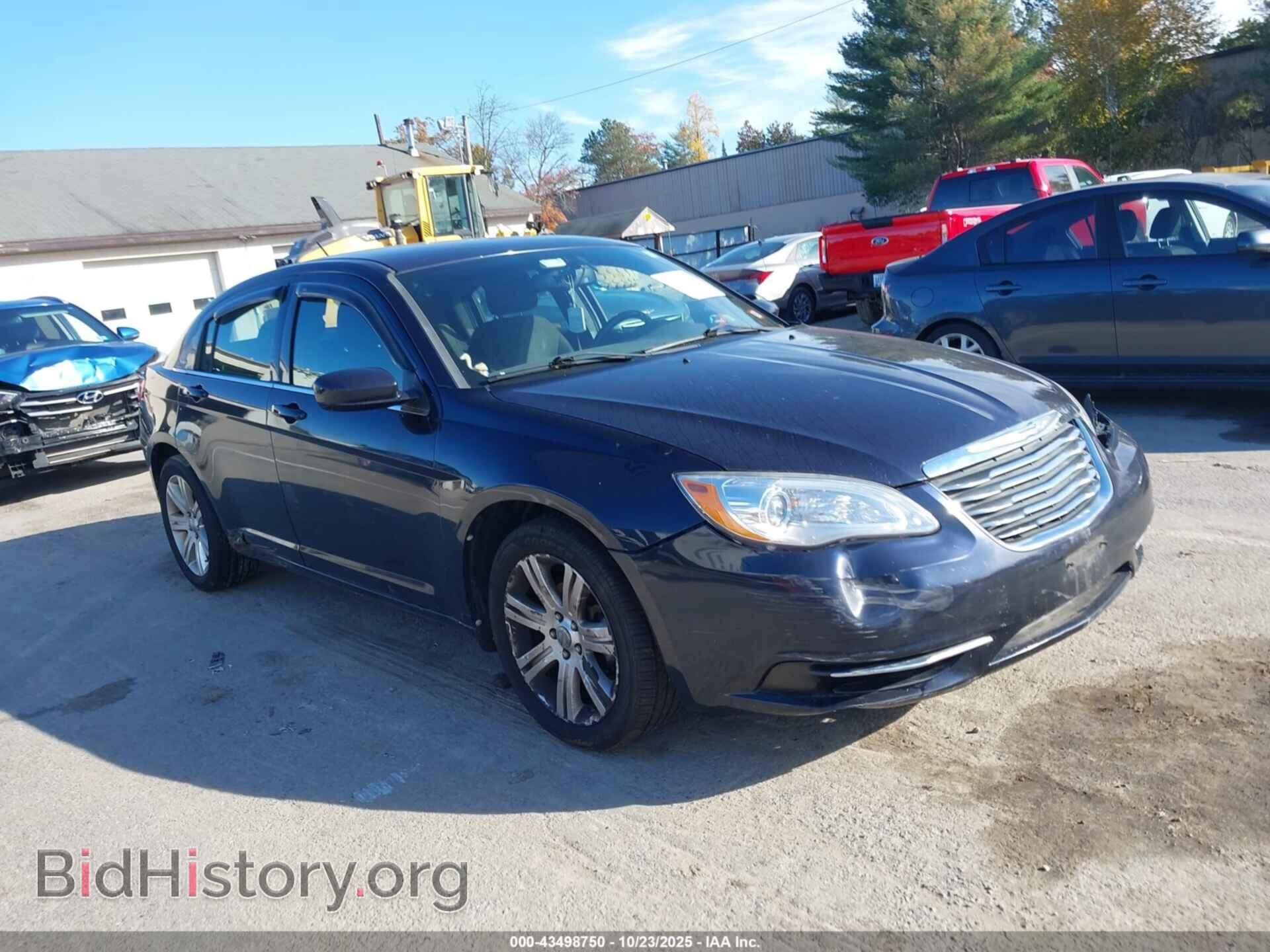 Photo 1C3BC1FB7BN592943 - CHRYSLER 200 2011