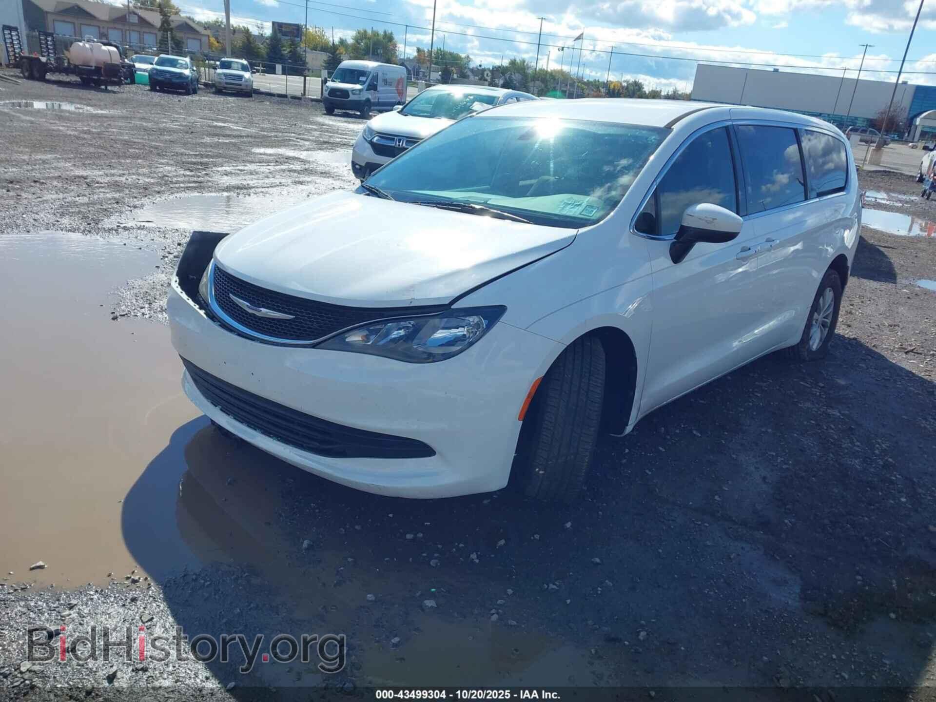 2017 CHRYSLER PACIFICA - VIN: 2C4RC1DG9HR518976 - Фото 2