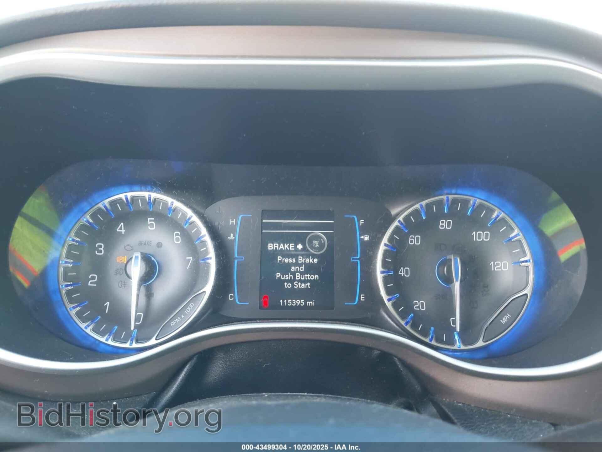 2017 CHRYSLER PACIFICA - VIN: 2C4RC1DG9HR518976 - Фото 15