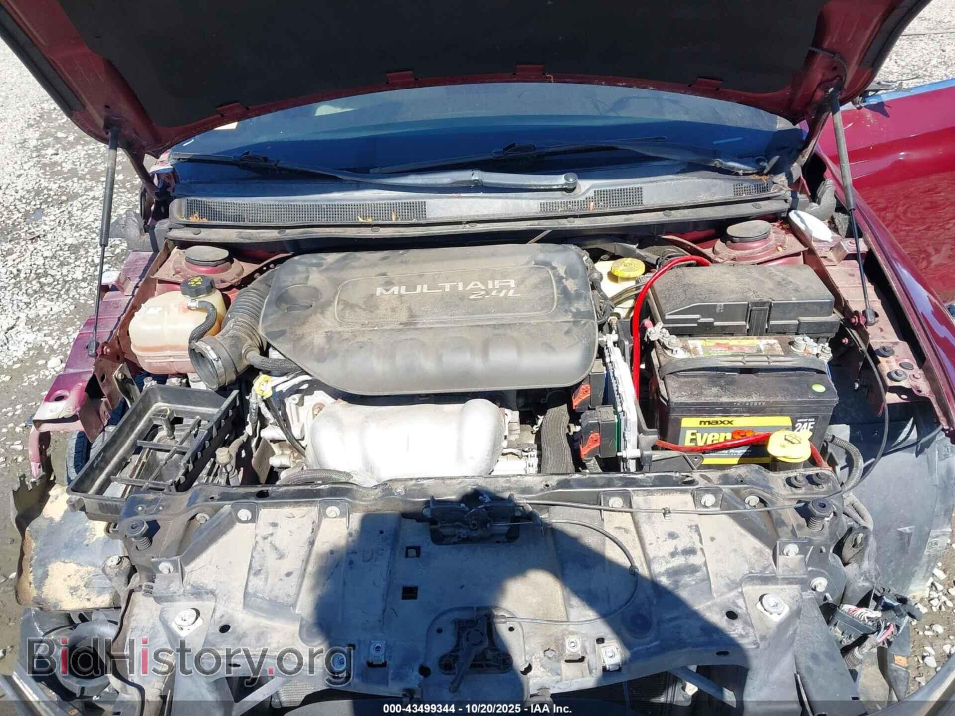 2015 CHRYSLER 200 - VIN: 1C3CCCAB8FN704579 - Фото 10