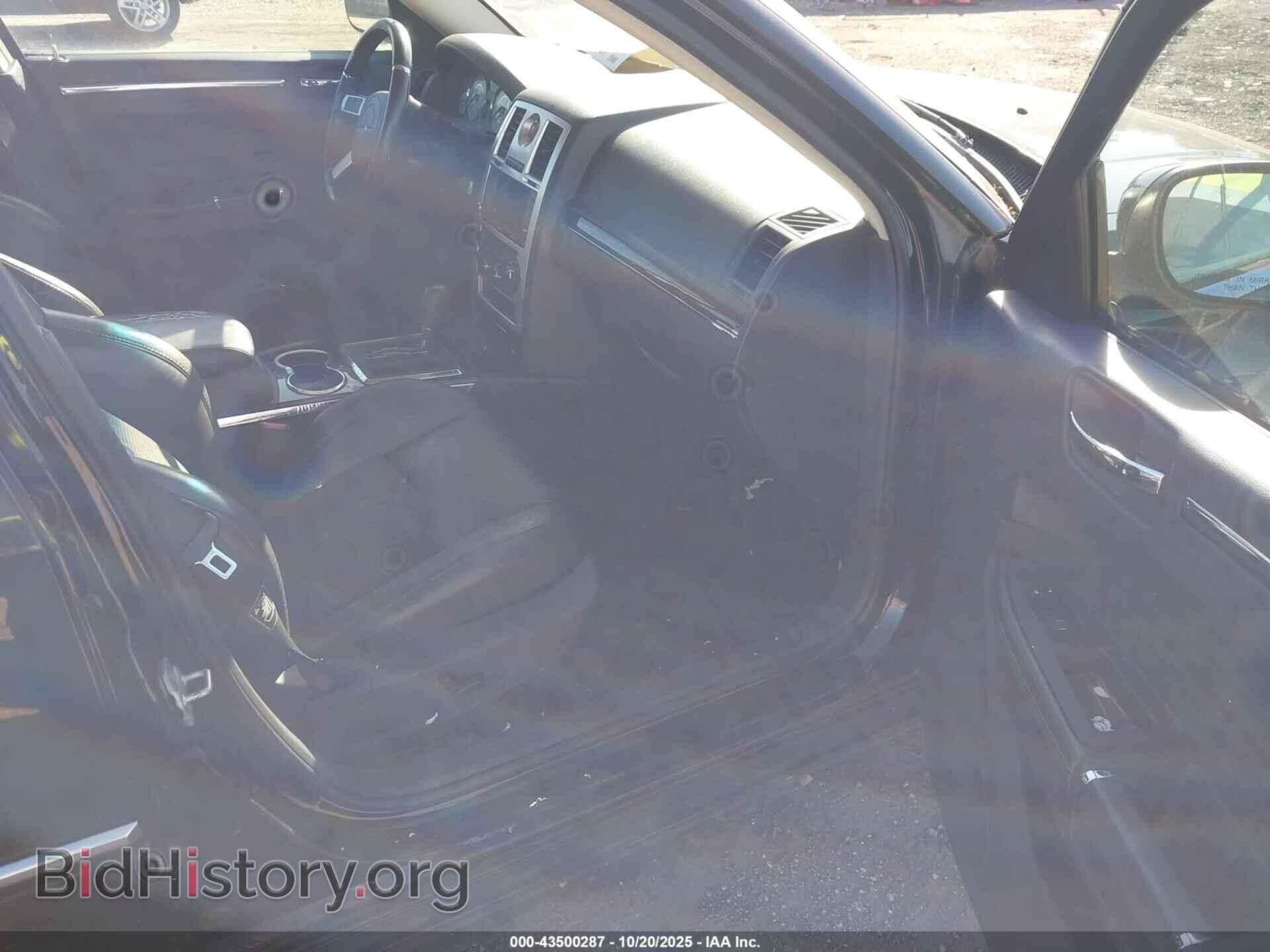 2010 CHRYSLER 300 - VIN: 2C3CA2CV9AH330007 - Фото 5
